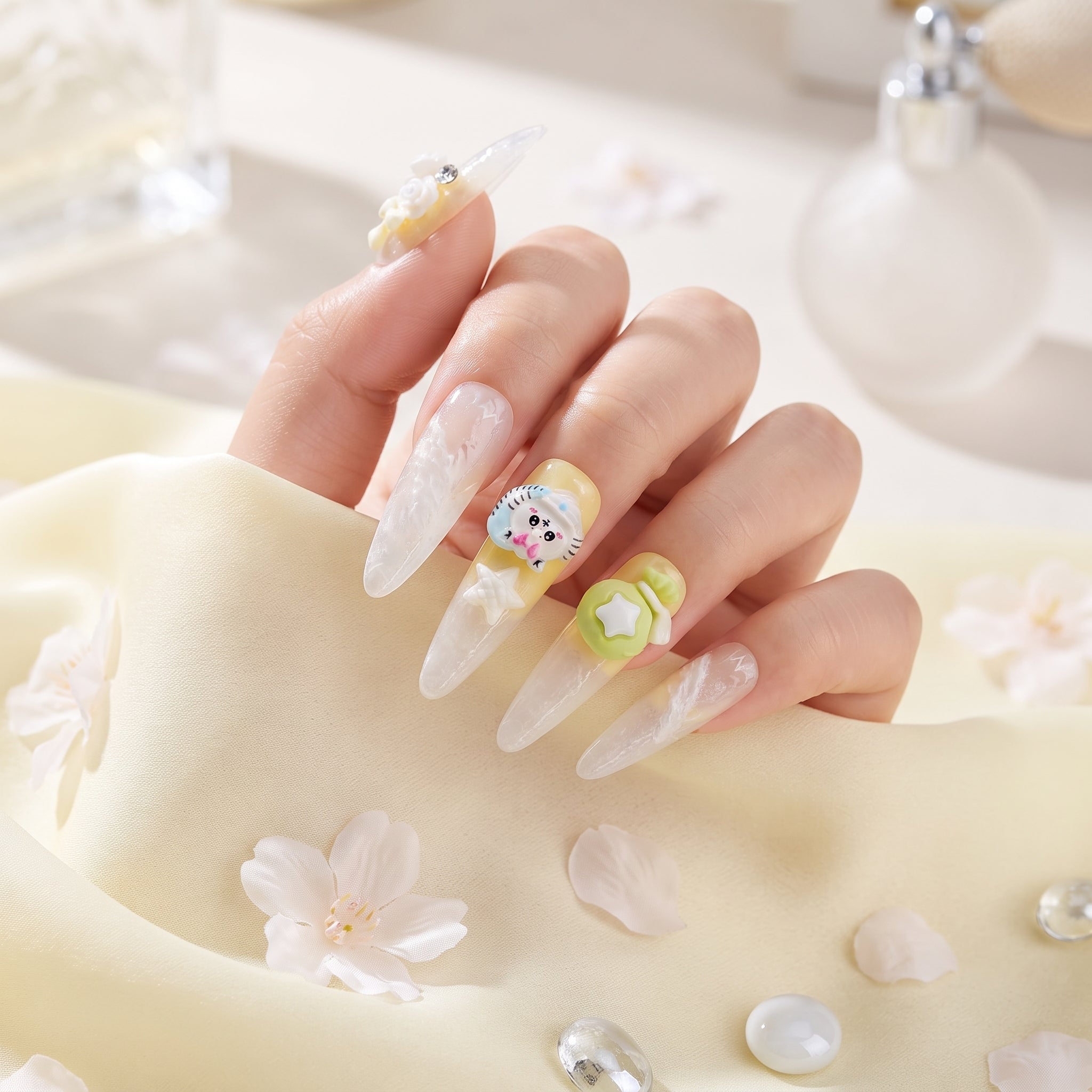 Sunny Orchard Picnic | TB-10131